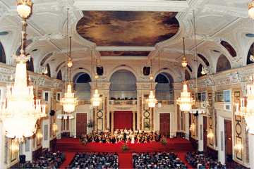 Vienna Hofburg Orchestra: Mozart and Strauss Concert