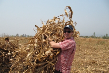 Volunteer for a Day in Phrao from Chiang Mai