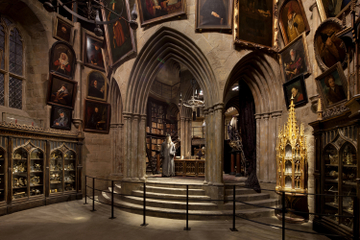 Warner Bros. Studio Tour London - The Making of Harry Potter and Oxford Day Trip from London