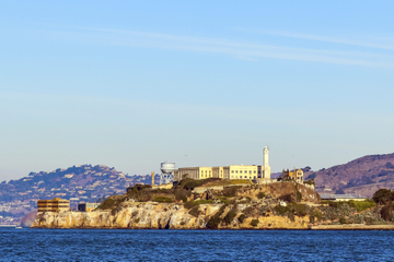 Wine Country Bike Tour with Picnic Lunch plus Alcatraz Admission