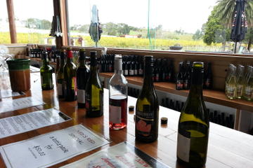 Yarra Valley Wine Tasting Day Tour with Chocolaterie and Ice Creamery from Melbourne
